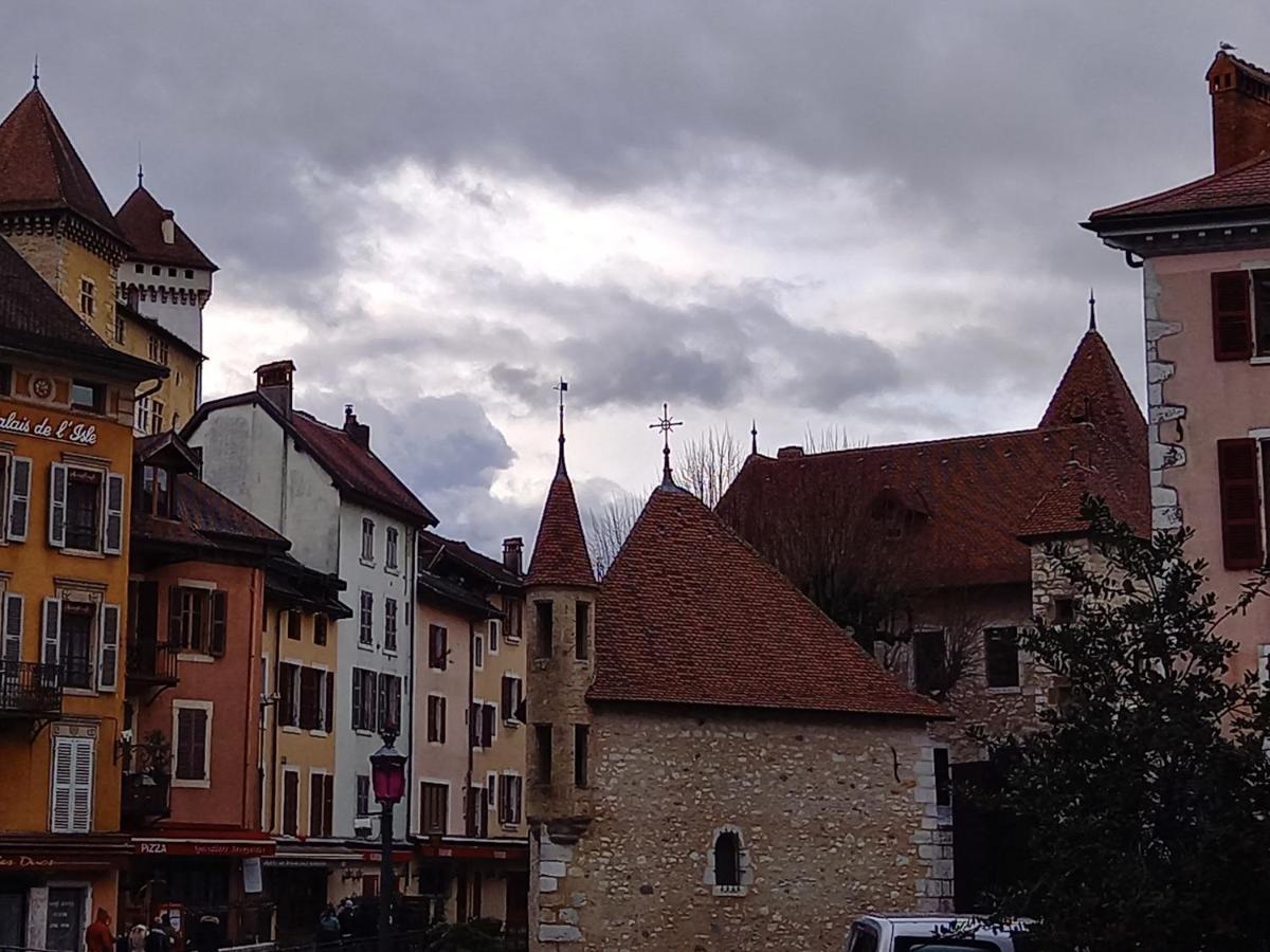 1 Passage Du Chateau Rumilly  Exterior foto